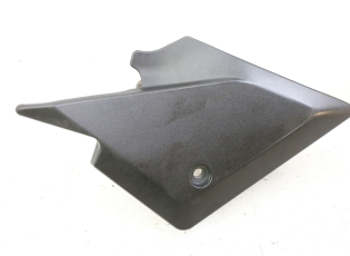 CACHE SOUS SELLE DROIT