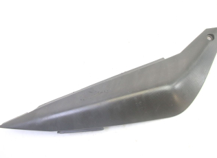 CACHE SOUS SELLE DROIT