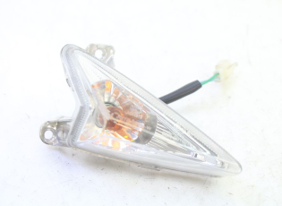 CLIGNOTANT AVANT DROIT