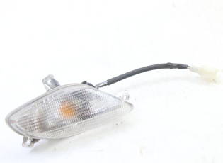 CLIGNOTANT AVANT DROIT