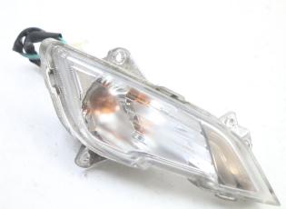 CLIGNOTANT AVANT DROIT