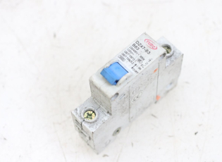 COMMODO COUPE CONTACT