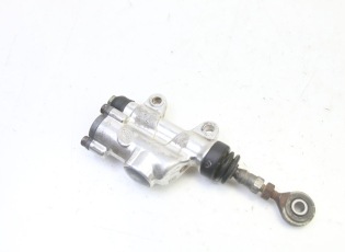 MAITRE CYLINDRE FREIN ARRIERE
