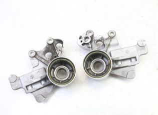 SUPPORT ETRIER FREIN AVANT