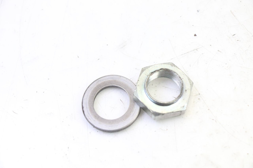 photo de ÉCROU PIGNON SORTIE BOÎTE VITESSES YAMAHA XJ6 ABS 600 (2008 - 2016)