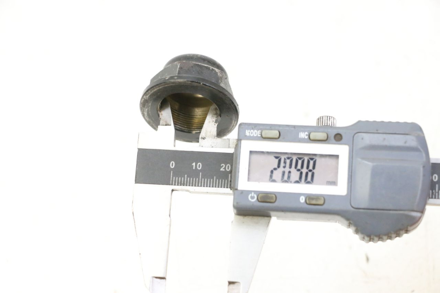 photo de ÉCROU TÉ FOURCHE YAMAHA FJ 36Y 1100 (1984 - 1985)