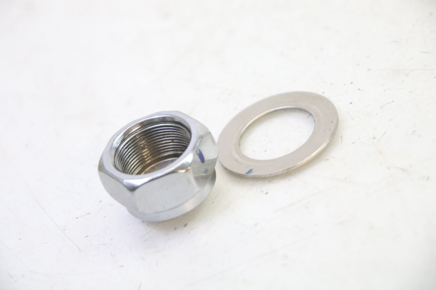 photo de ÉCROU TÉ FOURCHE APOLLO RFZ 125