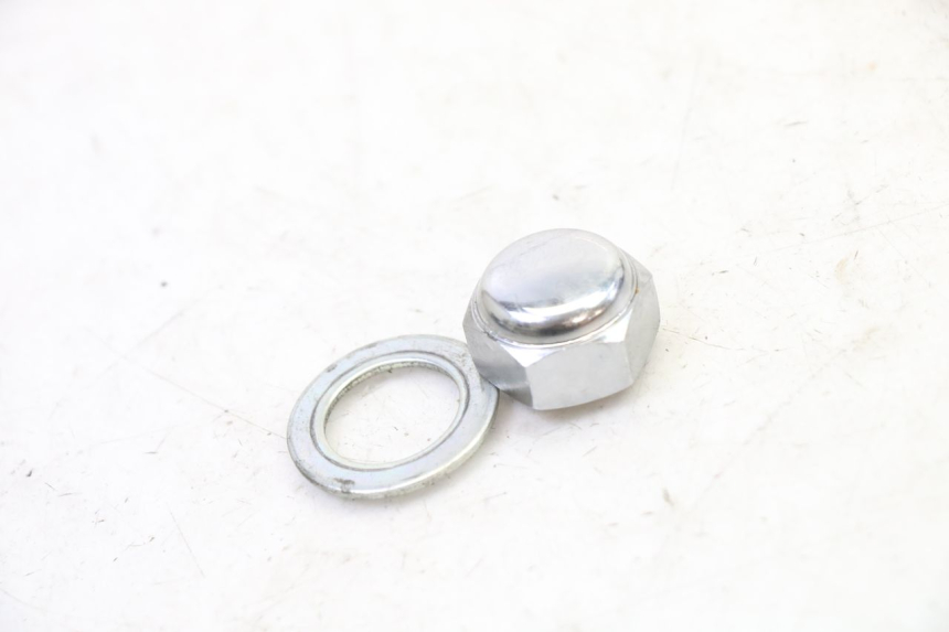 photo de ÉCROU TÉ FOURCHE YAMAHA XJ6 ABS 600 (2008 - 2016)