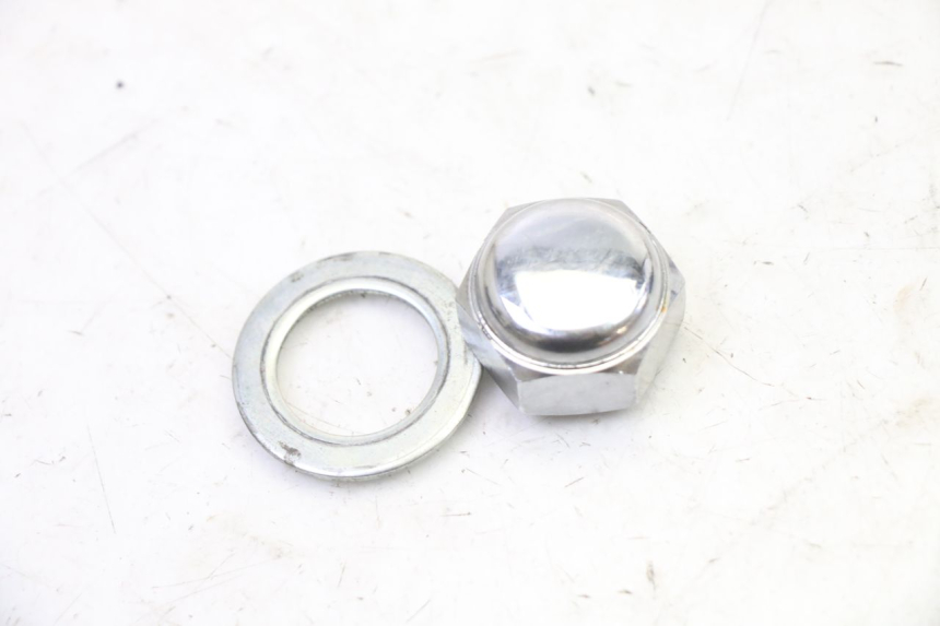 photo de ÉCROU TÉ FOURCHE YAMAHA XJ6 ABS 600 (2008 - 2016)