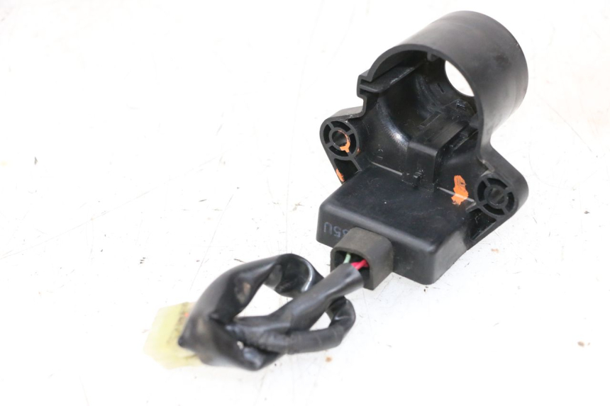 photo de ANTENNE TRANSPONDEUR YAMAHA XMAX X-MAX 125 (2006 - 2009) - Gros plan technique