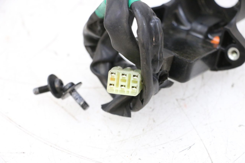 photo de ANTENNE TRANSPONDEUR YAMAHA XJ6 600 (2008 - 2016) - Zoom état d’usage