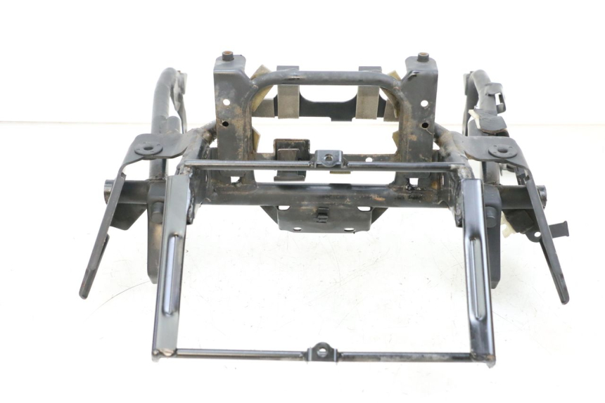 photo de ARAIGNEE FACE AVANT SUZUKI BURGMAN EXECUTIVE ABS 650 (2006 - 2012) - Autre angle de vue