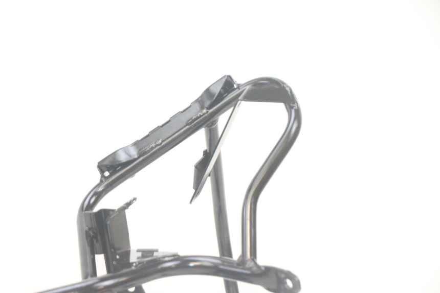 photo de ARAIGNEE FACE AVANT PIAGGIO MP3 HPE 300 (2019 - 2026) - Autre angle de vue