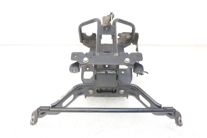 photo de ARAIGNEE FACE AVANT PEUGEOT SATELIS 125 (2013 - 2018)