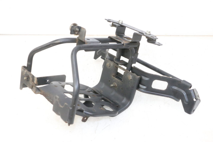 photo de ARAIGNEE FACE AVANT PEUGEOT SATELIS 125 (2013 - 2018)