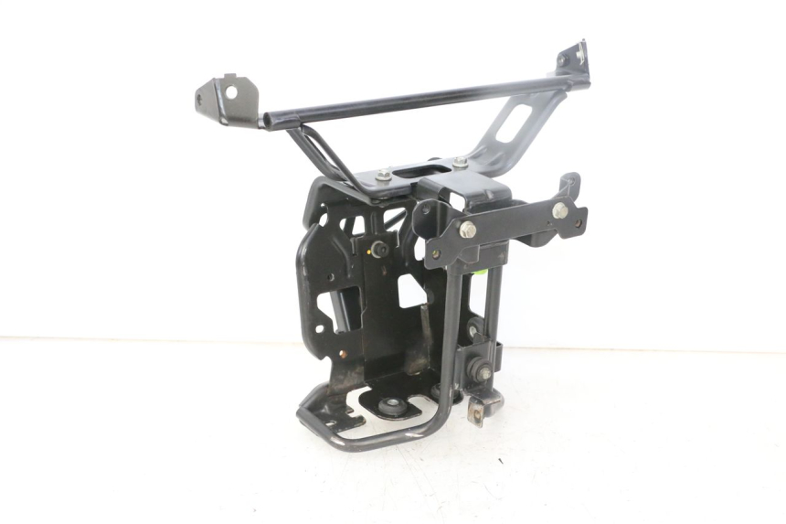 photo de ARAIGNEE FACE AVANT PEUGEOT SATELIS 125 (2013 - 2018)