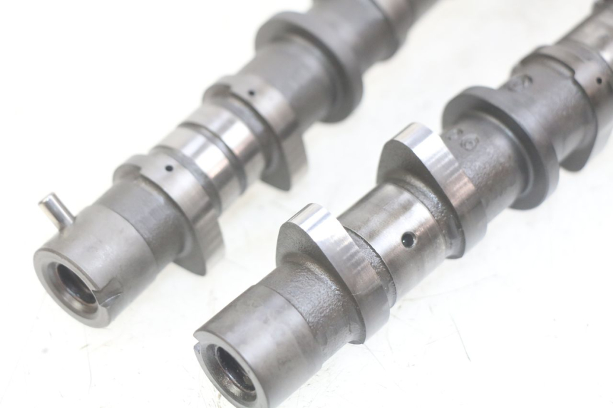 photo de ARBRE A CAMES SUZUKI BURGMAN 650 (2002 - 2004)