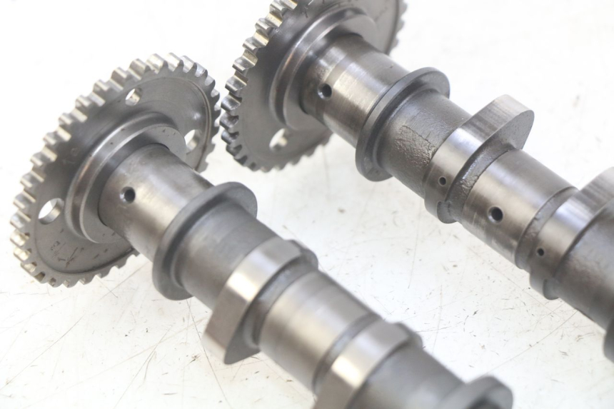 photo de ARBRE A CAMES SUZUKI BURGMAN 650 (2002 - 2004)