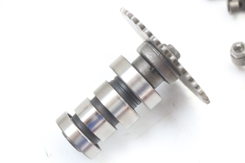 photo de ARBRE A CAMES PEUGEOT KISBEE 4T 50 (2010 - 2017)