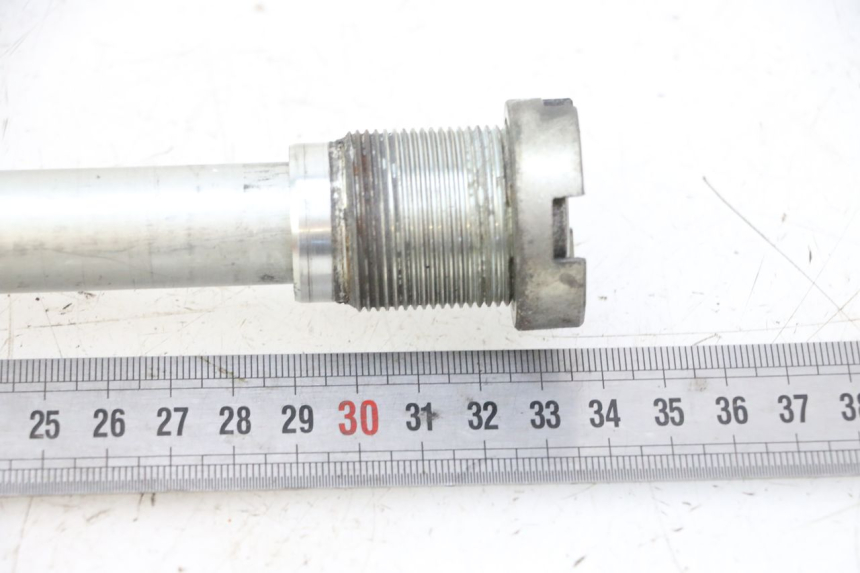 photo de AXE BRAS OSCILLANT HONDA CBR RR FIREBLADE 900 (1992 - 1994)