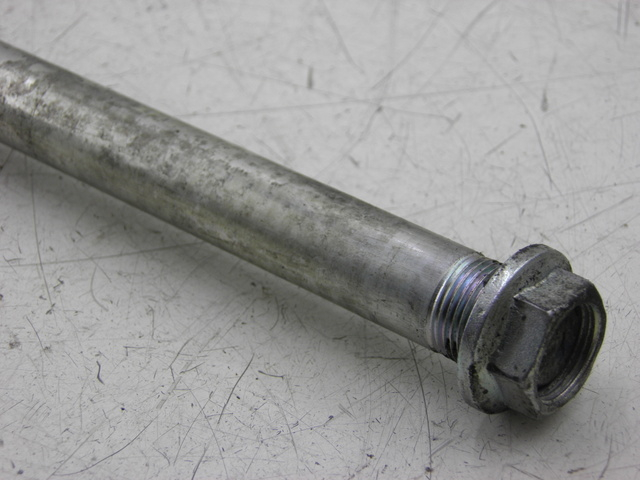 photo de AXE BRAS OSCILLANT KAWASAKI ER-6 ER6 N 650 (2005 - 2009) - Détail de la pièce