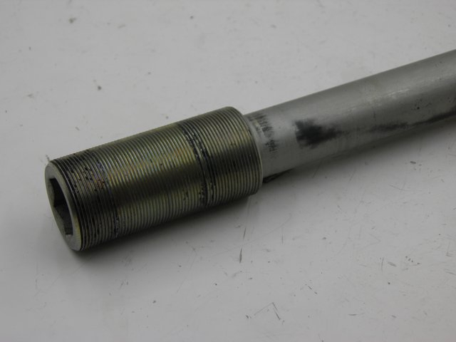 photo de AXE BRAS OSCILLANT KAWASAKI Z 750 (2003 - 2006) - Détail de la pièce