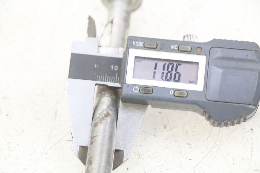 photo de AXE BRAS OSCILLANT KAWASAKI KX 85 (2014 - 2021)