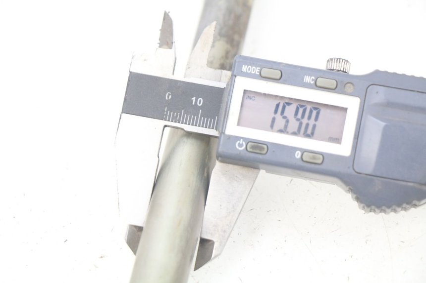 photo de AXE BRAS OSCILLANT YAMAHA MT-07 MT07 ABS 700 (2014 - 2017)