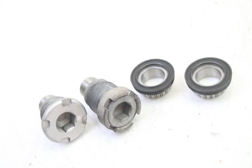 photo de AXE BRAS OSCILLANT HONDA ST PAN EUROPEAN 1300 (2002 - 2013)