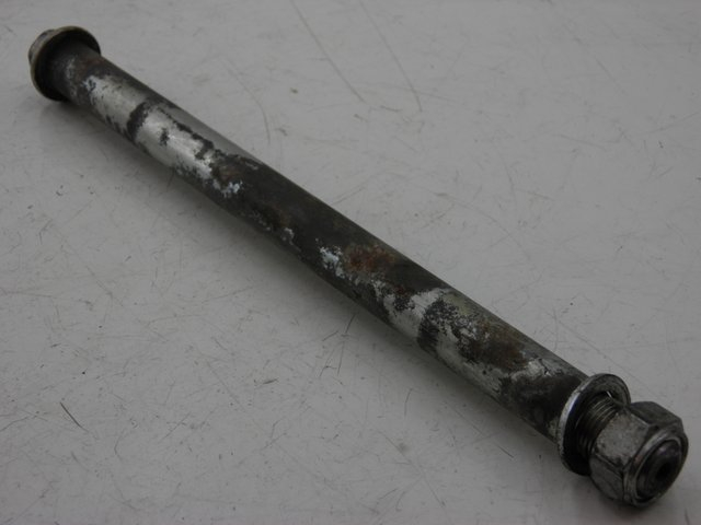 photo de AXE BRAS OSCILLANT SUZUKI GSF N BANDIT 600 (1996 - 1999)