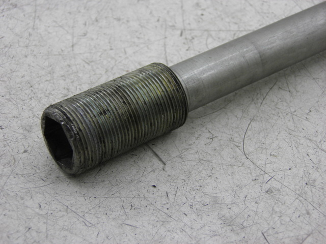 photo de AXE BRAS OSCILLANT SUZUKI SV S ABS 650 (2003 - 2009)