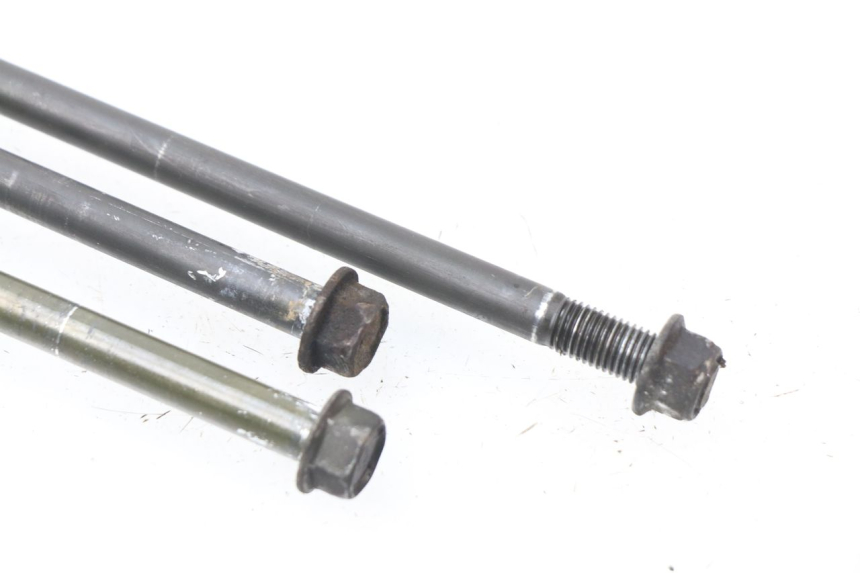 photo de AXE MOTEUR SUZUKI BURGMAN 650 (2002 - 2004)