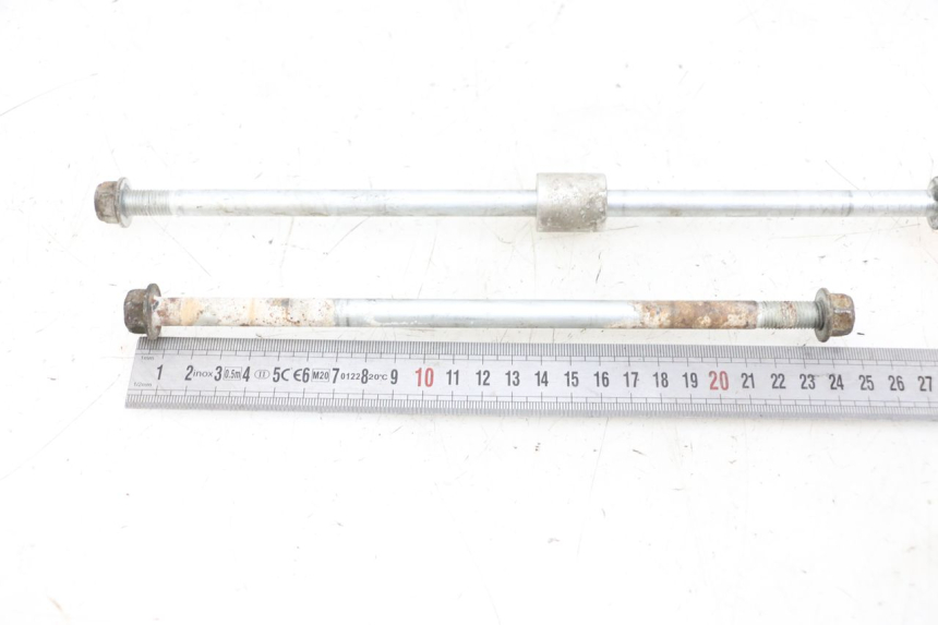 photo de AXE MOTEUR SUZUKI BURGMAN 650 (2013 - 2020)