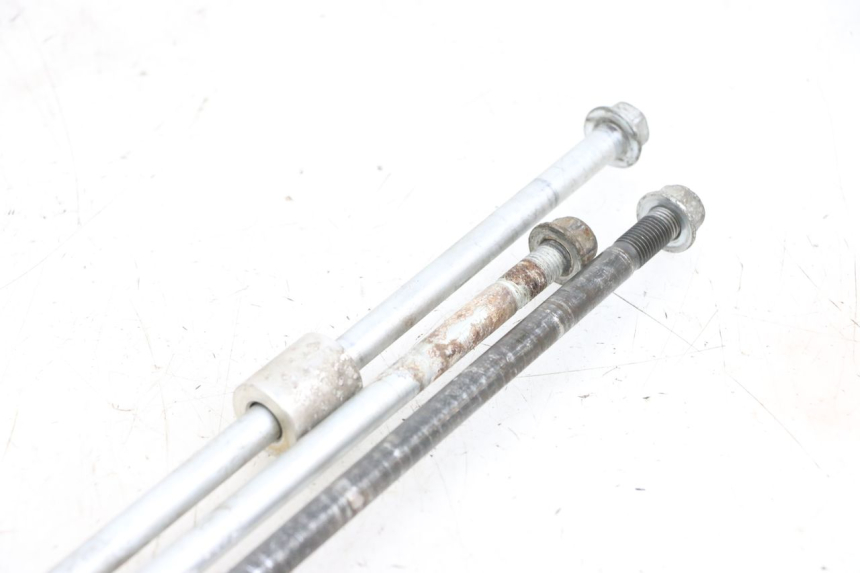 photo de AXE MOTEUR SUZUKI BURGMAN 650 (2013 - 2020)