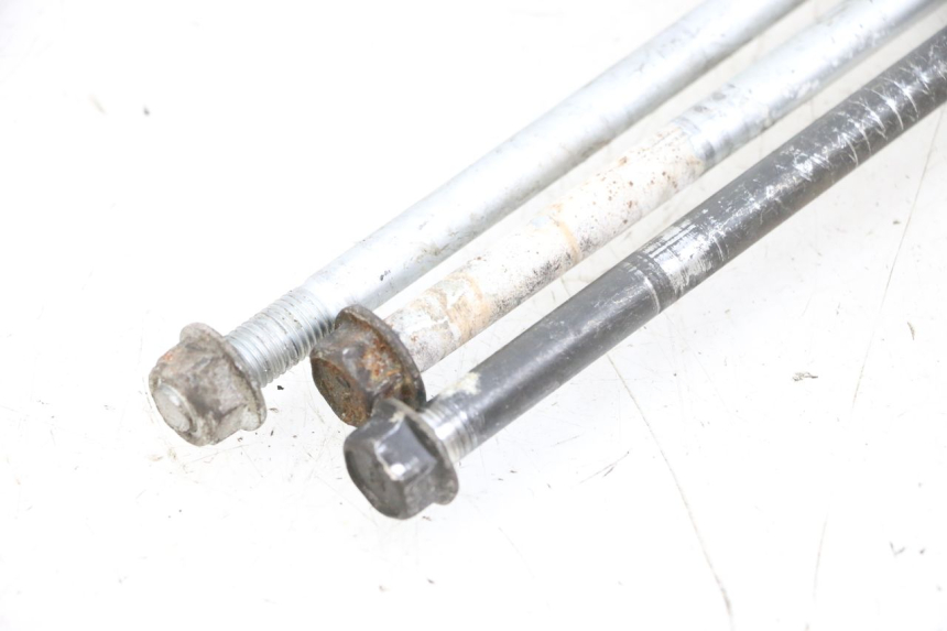 photo de AXE MOTEUR SUZUKI BURGMAN 650 (2013 - 2020)