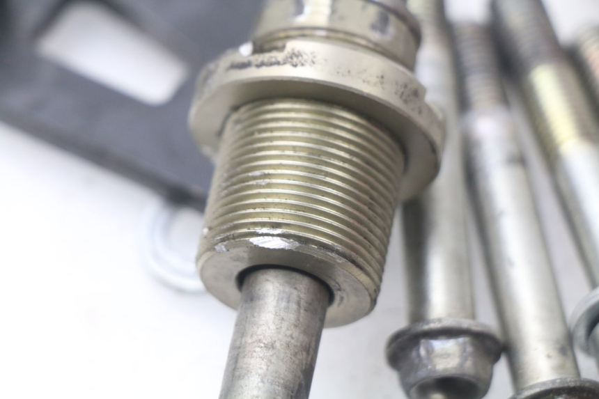 photo de AXE MOTEUR SUZUKI GSX-R GSXR K16 1000 (2012 - 2016)