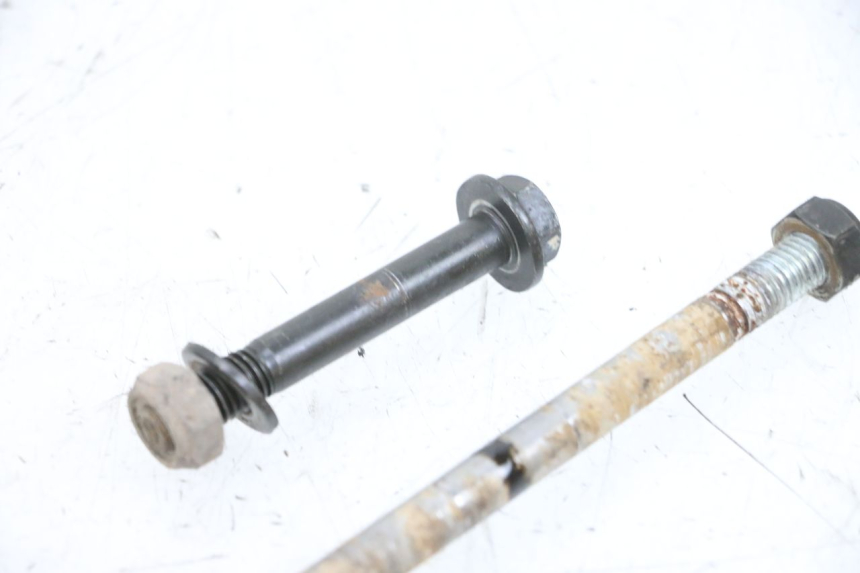 photo de AXE MOTEUR PEUGEOT KISBEE 4T 50 (2010 - 2017) - Autre angle de vue