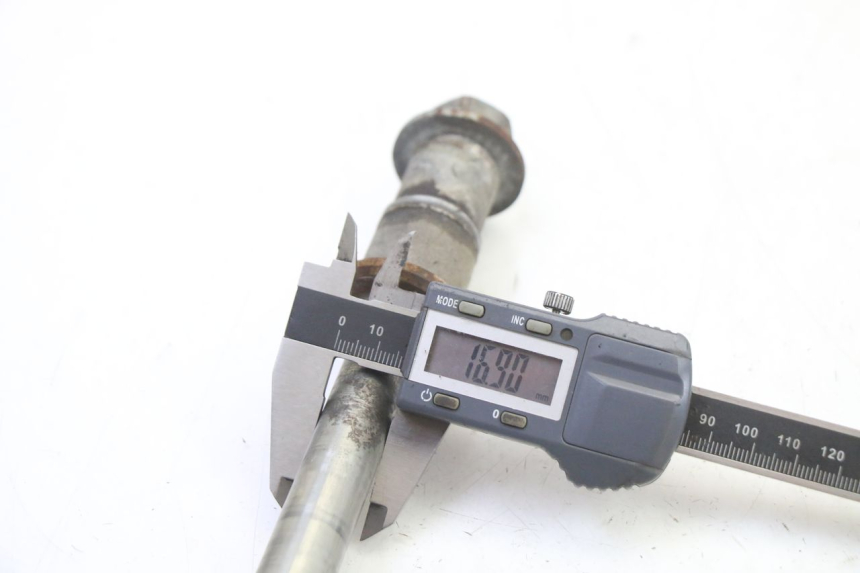 photo de AXE ROUE ARRIERE APRILIA CLASSIC 125 (1995 - 2001)