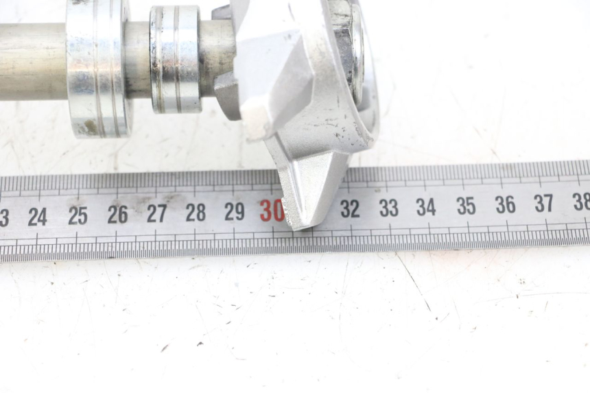 photo de AXE ROUE ARRIERE YAMAHA MT-07 MT07 ABS 700 (2018 - 2020) - Autre angle de vue