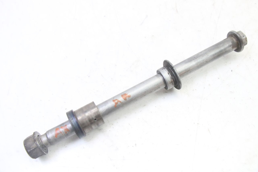photo de AXE ROUE ARRIERE HONDA NTV DEAUVILLE 650 (2001 - 2006)