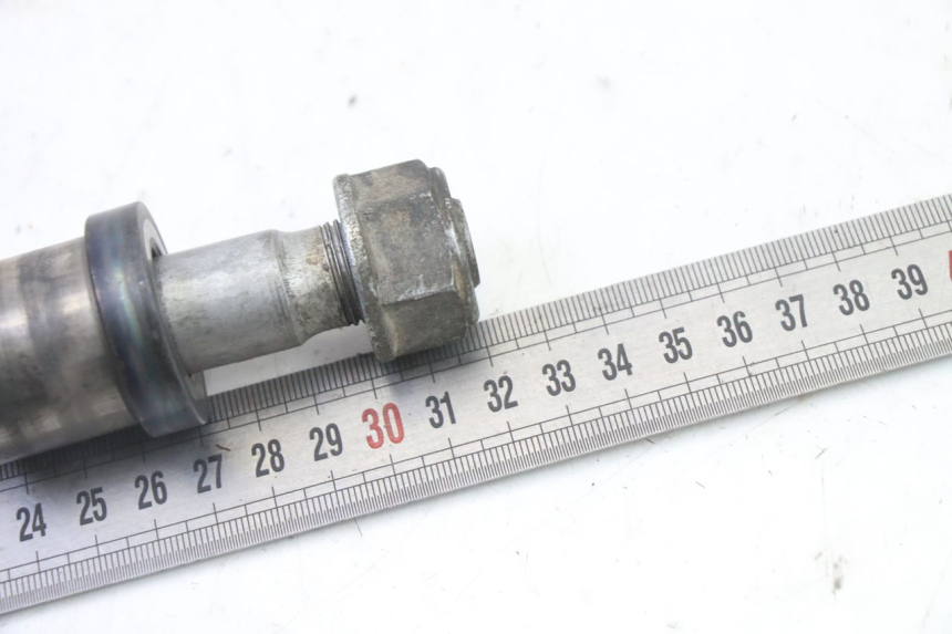 photo de AXE ROUE ARRIERE HONDA NTV DEAUVILLE 650 (2001 - 2006)