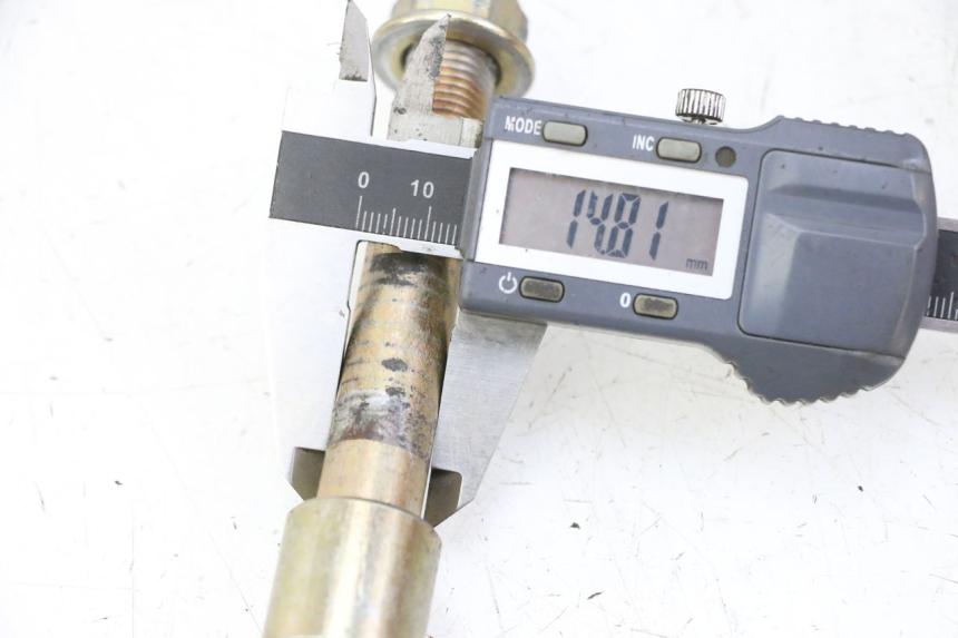 photo de AXE ROUE ARRIERE APOLLO RFZ 150