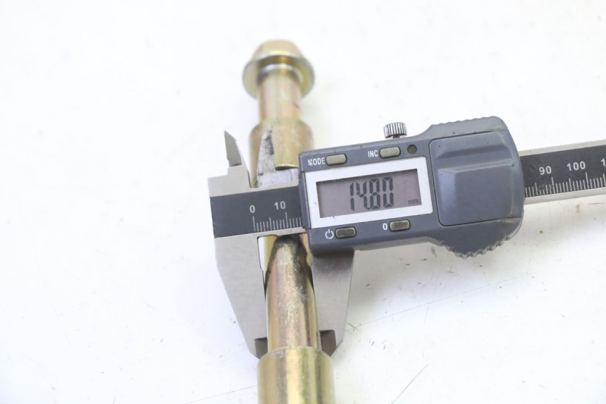 photo de AXE ROUE ARRIERE APOLLO RFZ 125