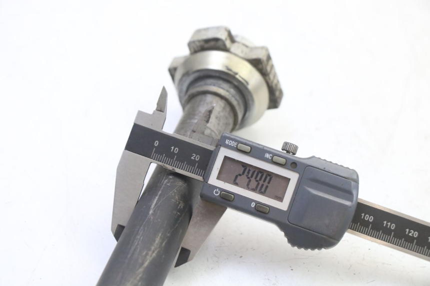 photo de AXE ROUE ARRIERE KTM SUPERENDURO R 950 (2005 - 2009)