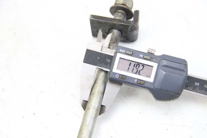 photo de AXE ROUE ARRIERE APRILIA SX 50 (2011 - 2017)