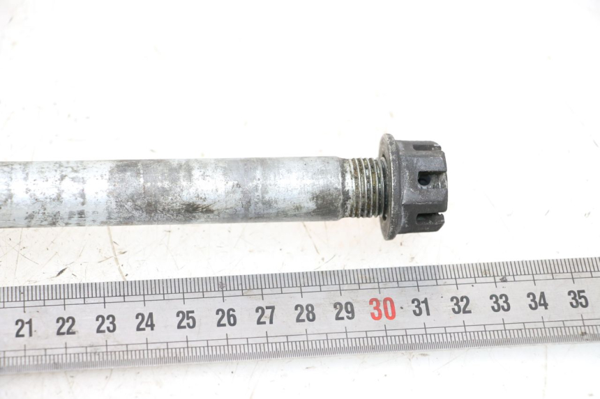 photo de AXE ROUE ARRIERE YAMAHA XJ600 XJ DIVERSION 600 (1992 - 1997)