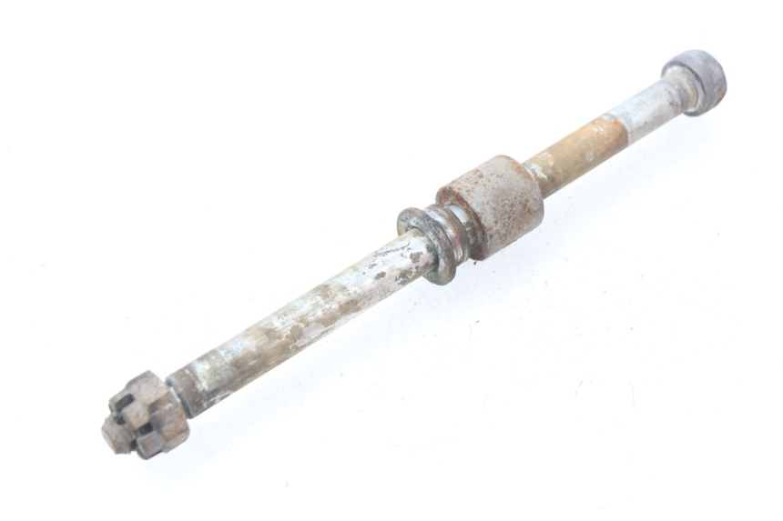 photo de AXE ROUE ARRIERE YAMAHA SR 125 (1982 - 2003)
