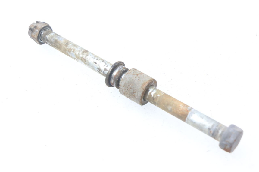 photo de AXE ROUE ARRIERE YAMAHA SR 125 (1982 - 2003)