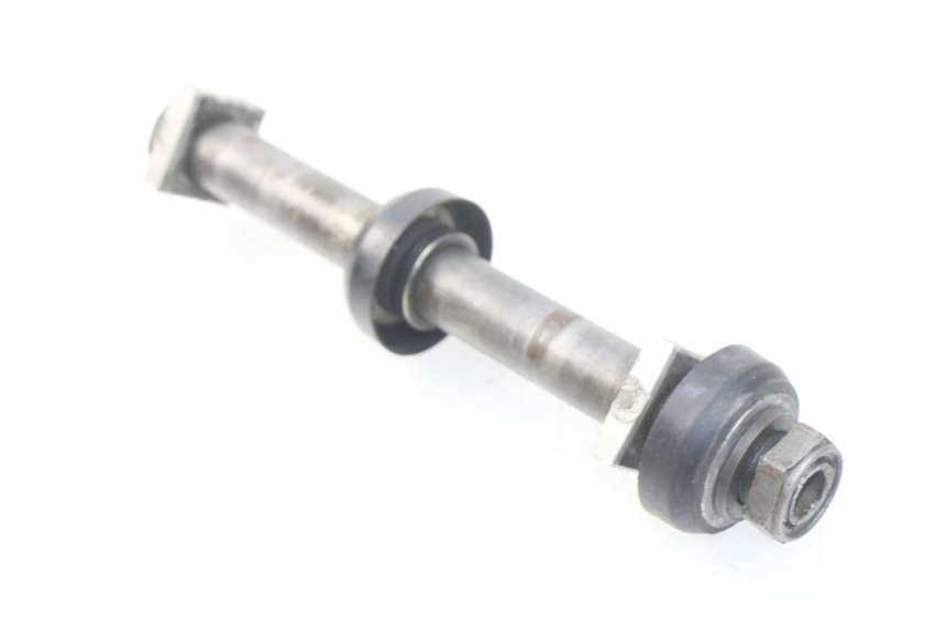 photo de AXE ROUE ARRIERE YAMAHA YZ-F YZF 250 (2014 - 2018)