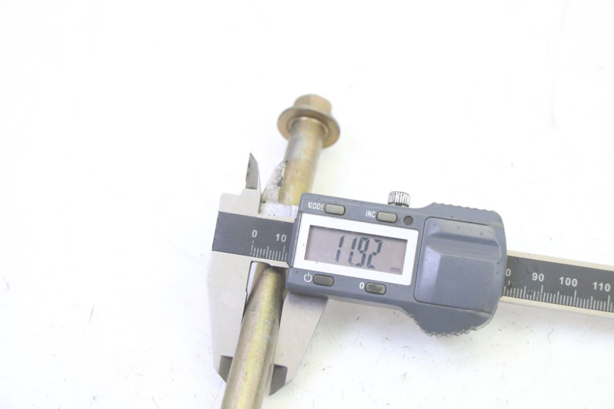 photo de AXE ROUE AVANT KYMCO AGILITY NAKED RENOUVO 2T 50 (2011 - 2018)